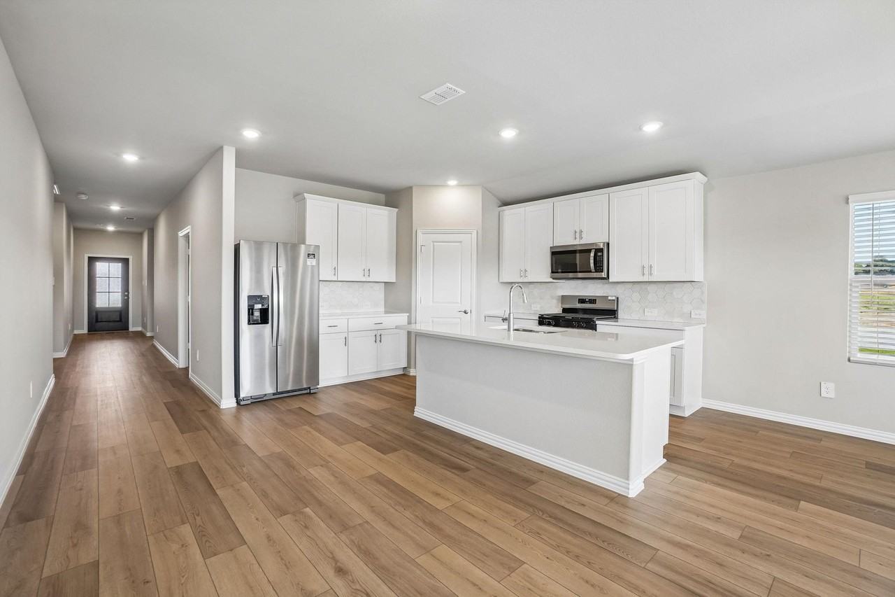 6110 Chickney Dr - Photo 3 of 21