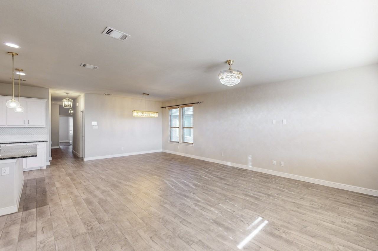 147 Texasage St - Photo 7 of 39