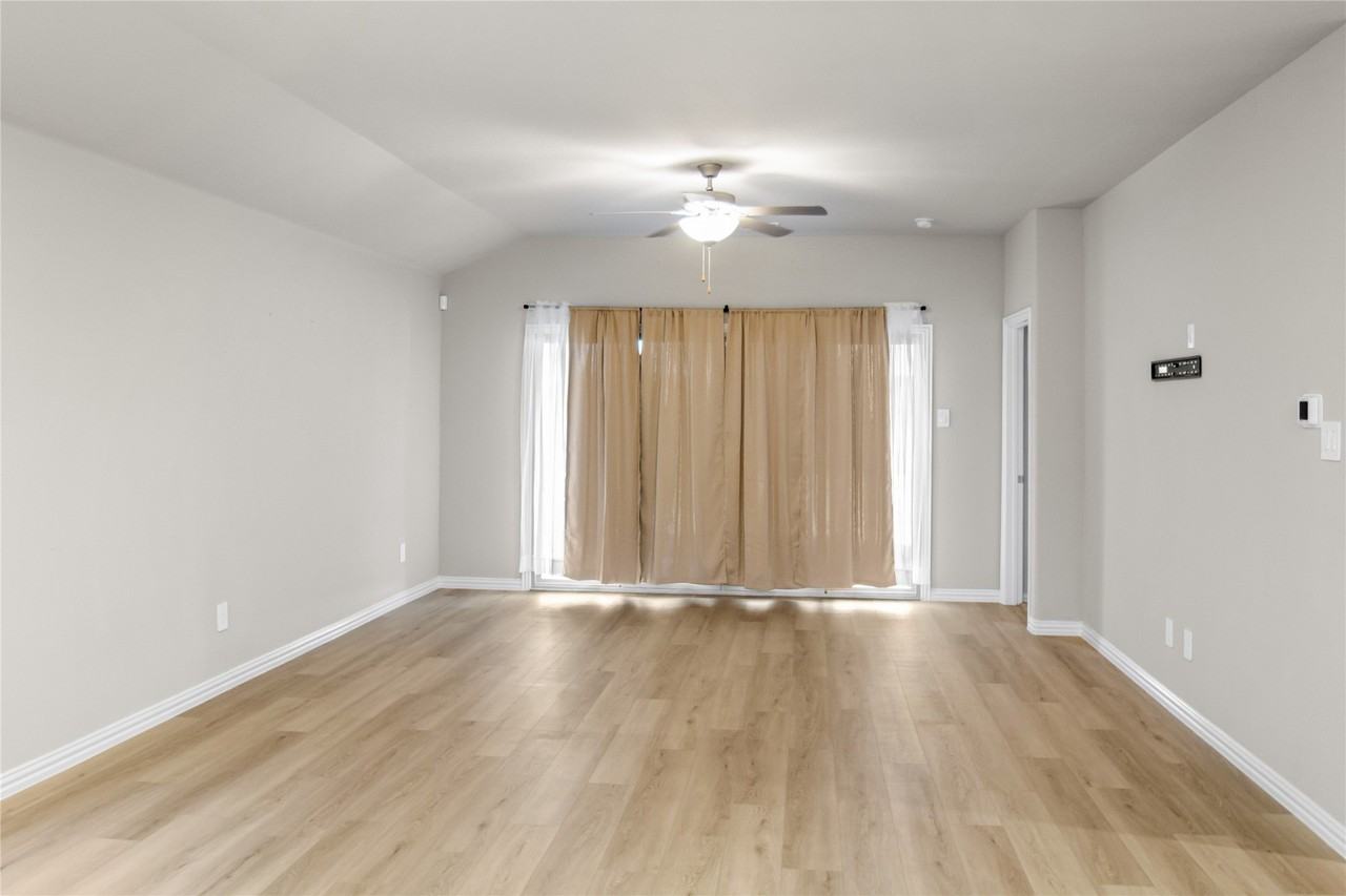 614 Martell Rd - Photo 7 of 21