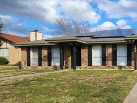 605 Starlinda Ct - Photo 1 of 1