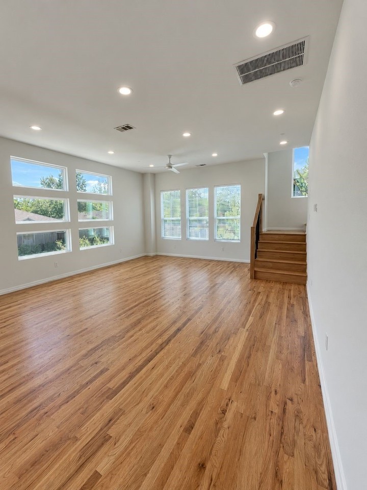 5647 Live Oak St #105 - Photo 2 of 21