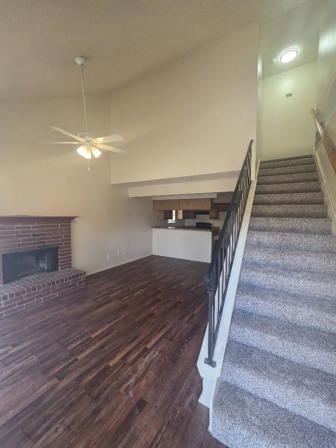 2404 Meadow Ln - Photo 2 of 14