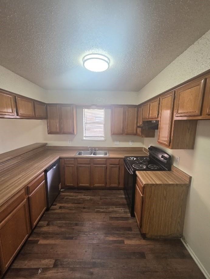 2404 Meadow Ln - Photo 4 of 14