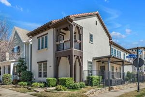 featured image of 350 Loma Alta Dr