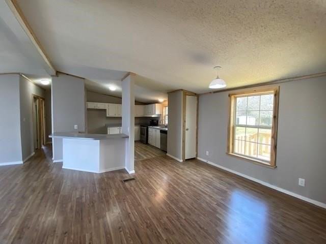 309 Jones Cir - Photo 3 of 16