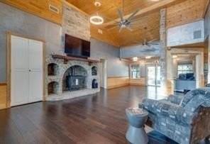 266 Slaughter Ln - Photo 7 of 22