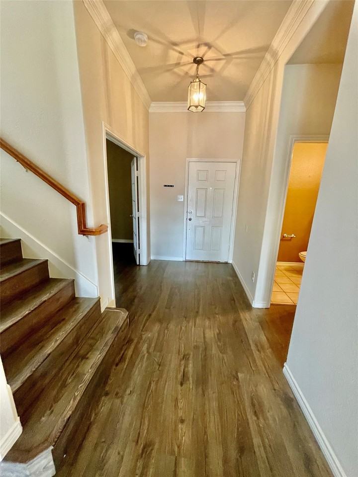 9405 Timber Wagon Dr - Photo 5 of 29