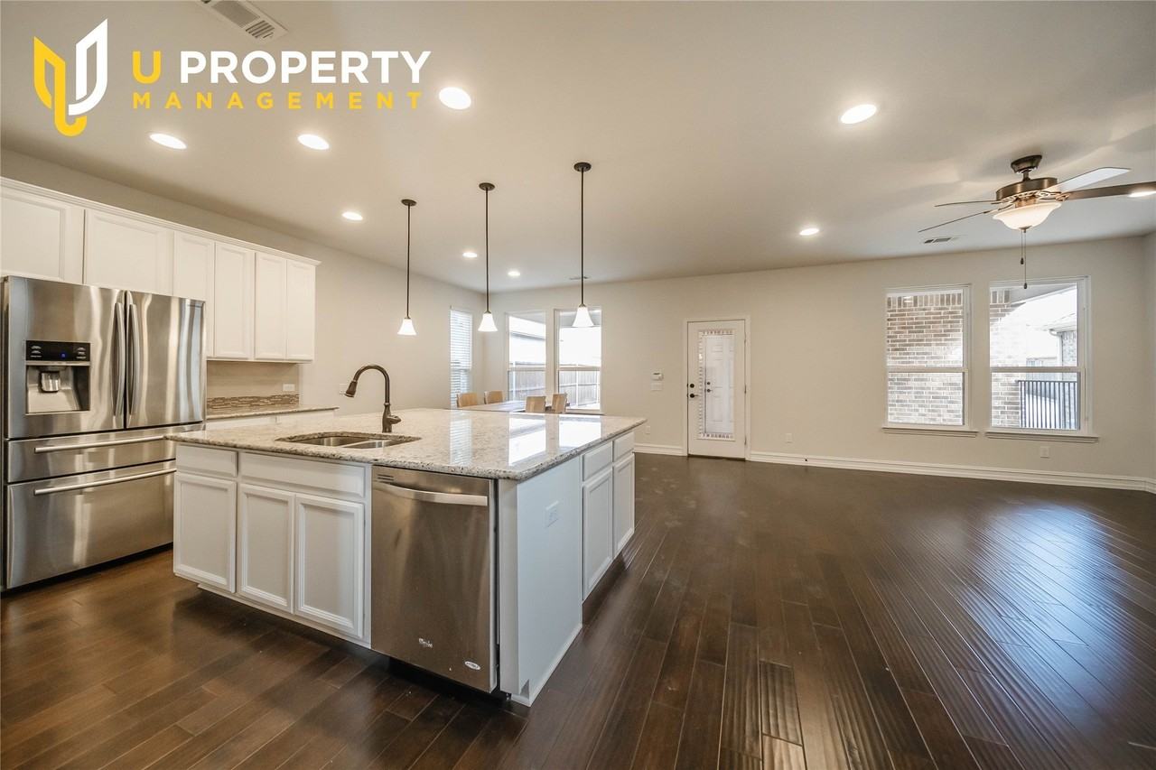 814 Birdie Dr - Photo 6 of 38