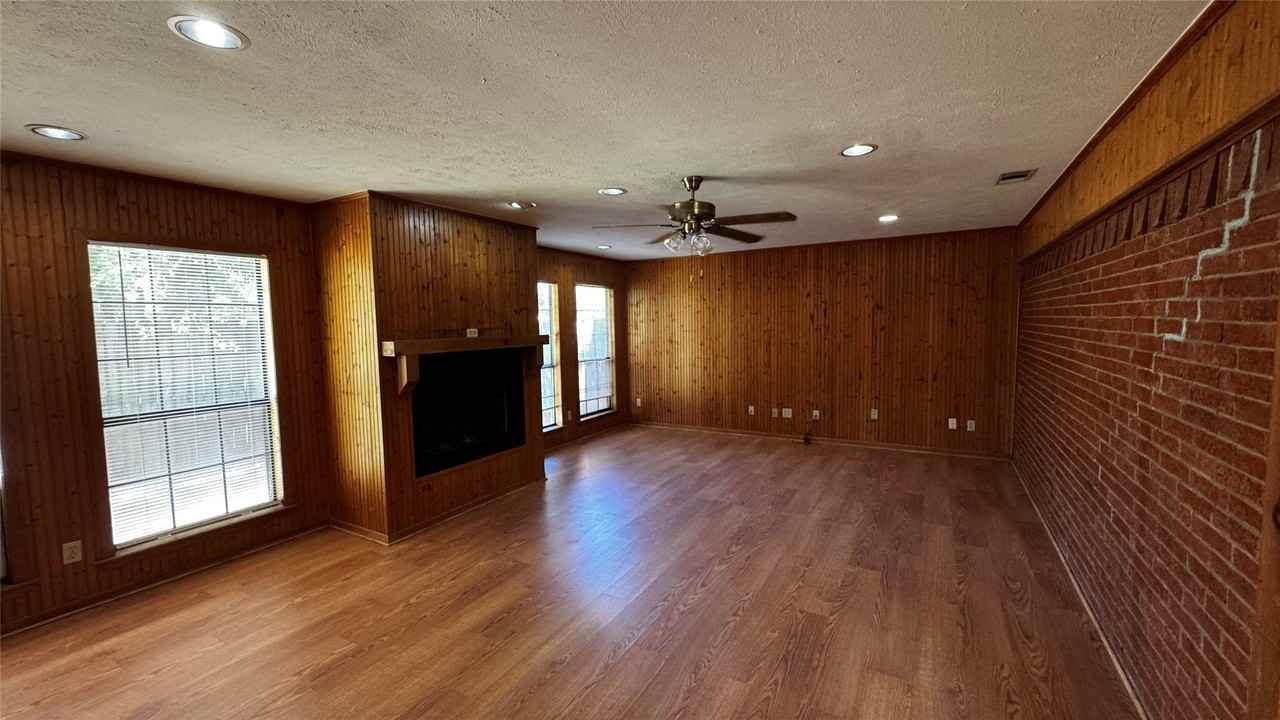 3515 Kings Cir - Photo 4 of 10