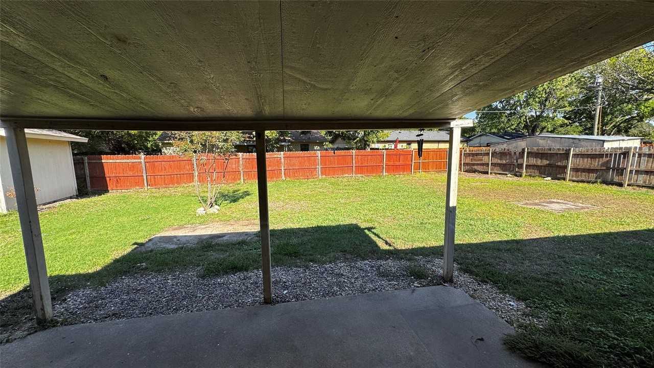 3515 Kings Cir - Photo 7 of 10