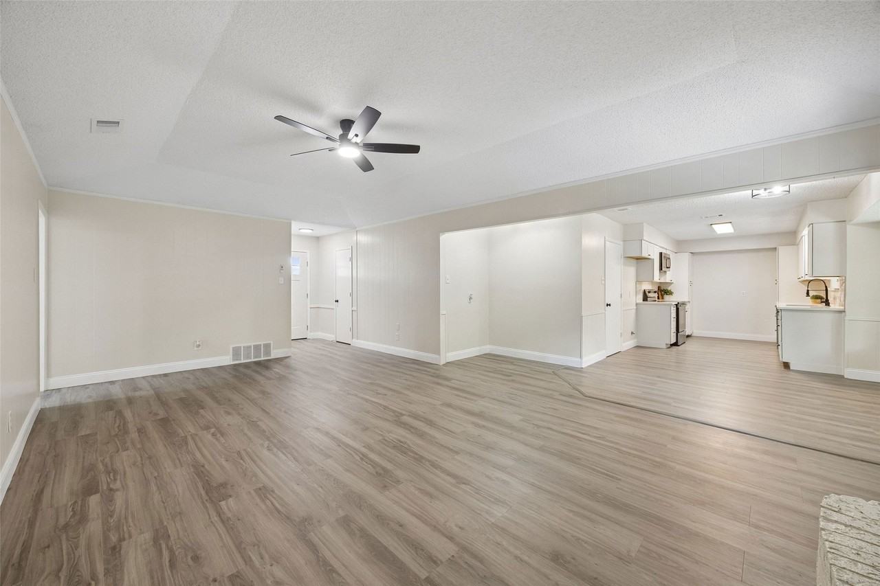 5608 Newman Dr - Photo 6 of 24