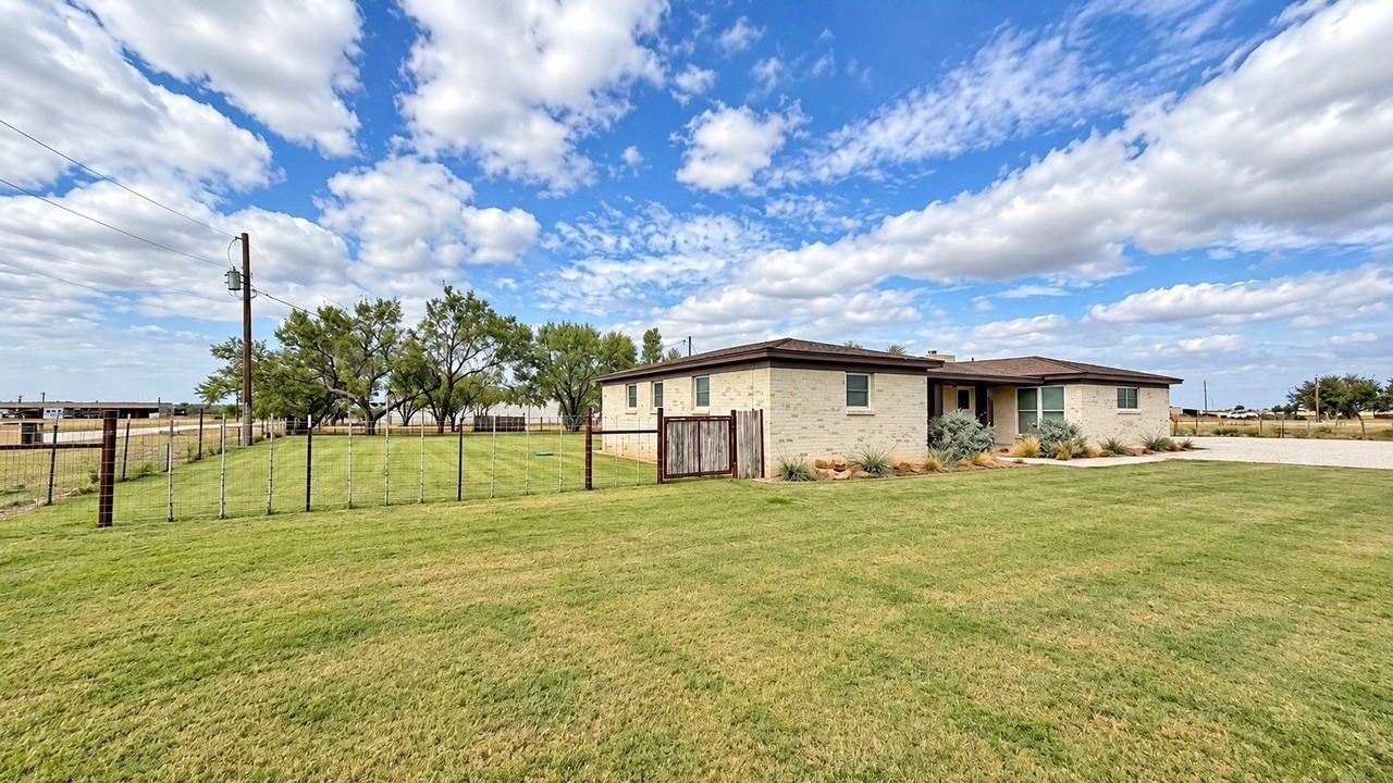 2310 Potosi Rd - Photo 4 of 38