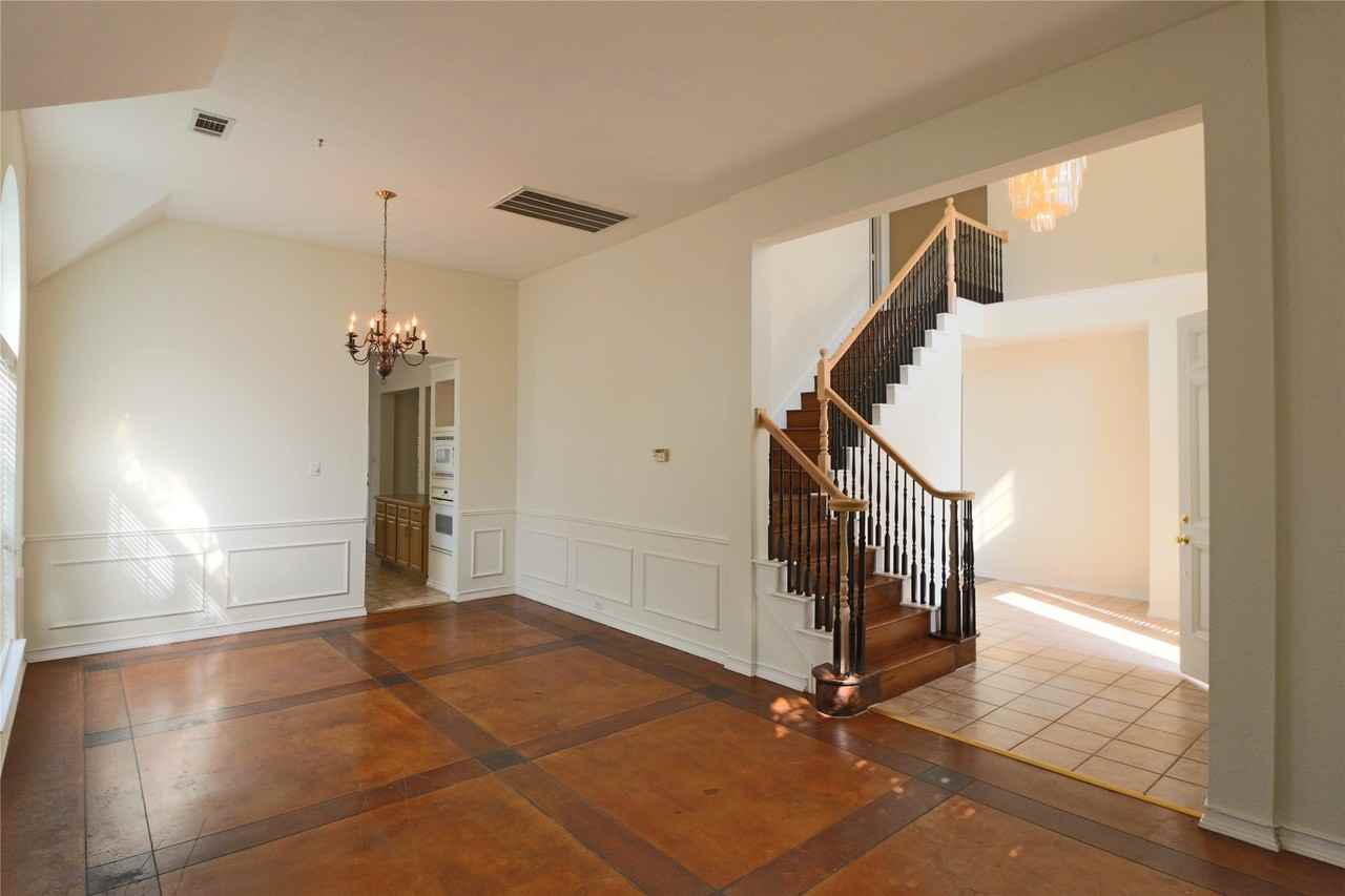11405 Prestige Dr - Photo 3 of 23