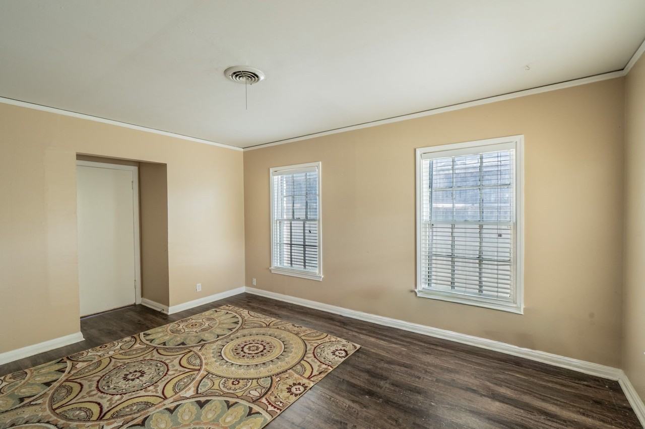 6454 Greenway Rd - Photo 5 of 27