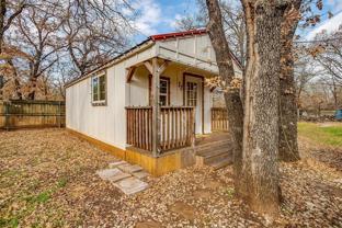 1809 Whispering Oaks St #B - Photo 1 of 1