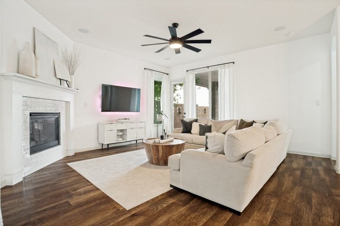3257 Sky Ln - Photo 4 of 27