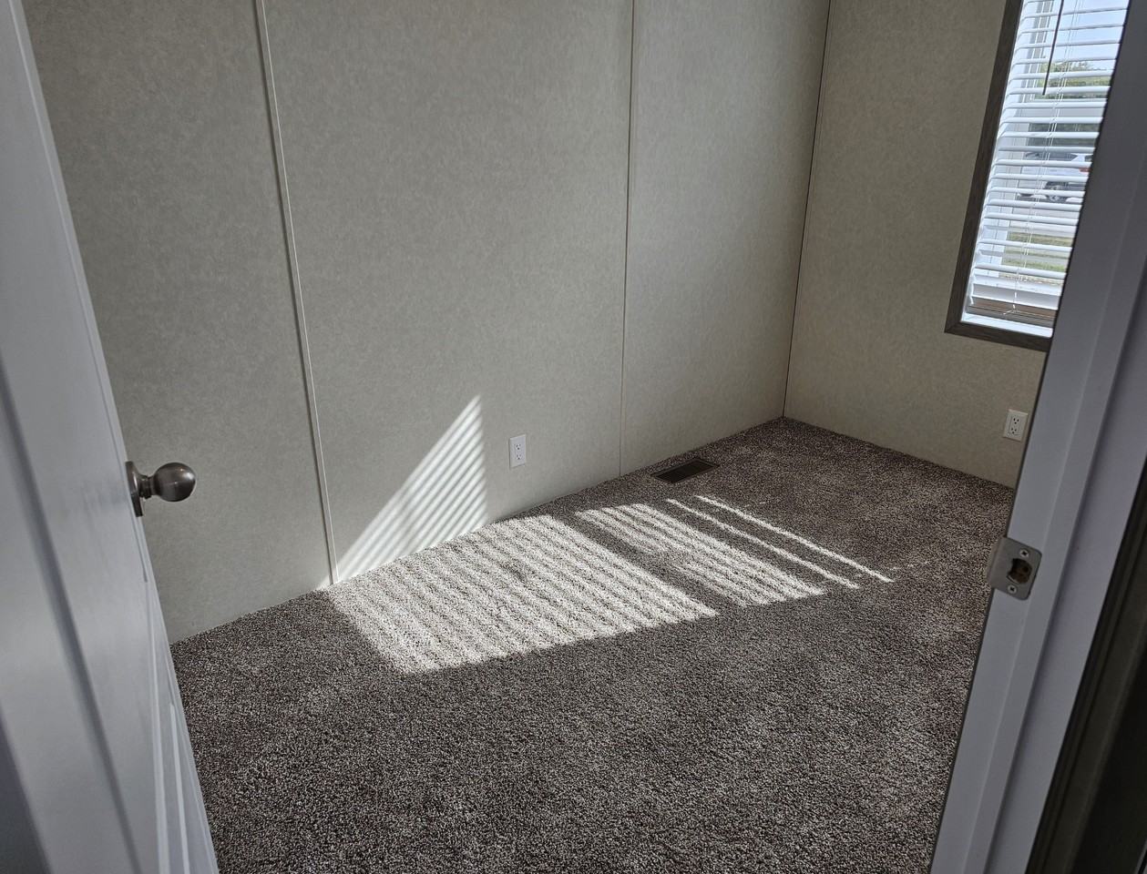 2504 Ash St #52 - Photo 7 of 11
