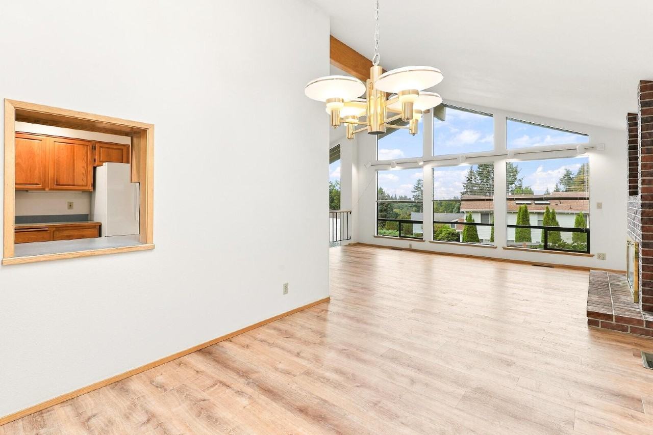 5614 135th Pl Se - Photo 4 of 24