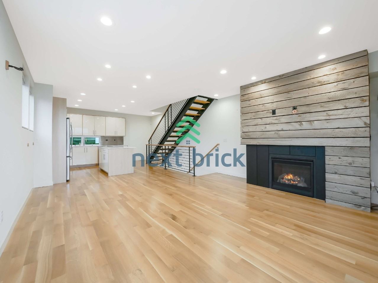 2043 13th Ave W #C - Photo 4 of 19