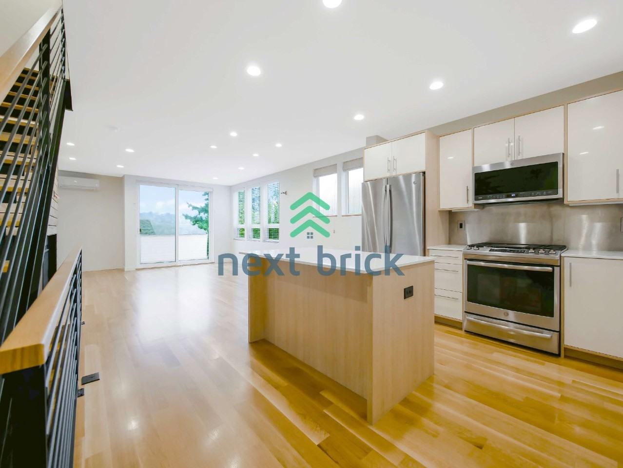2043 13th Ave W #C - Photo 5 of 19