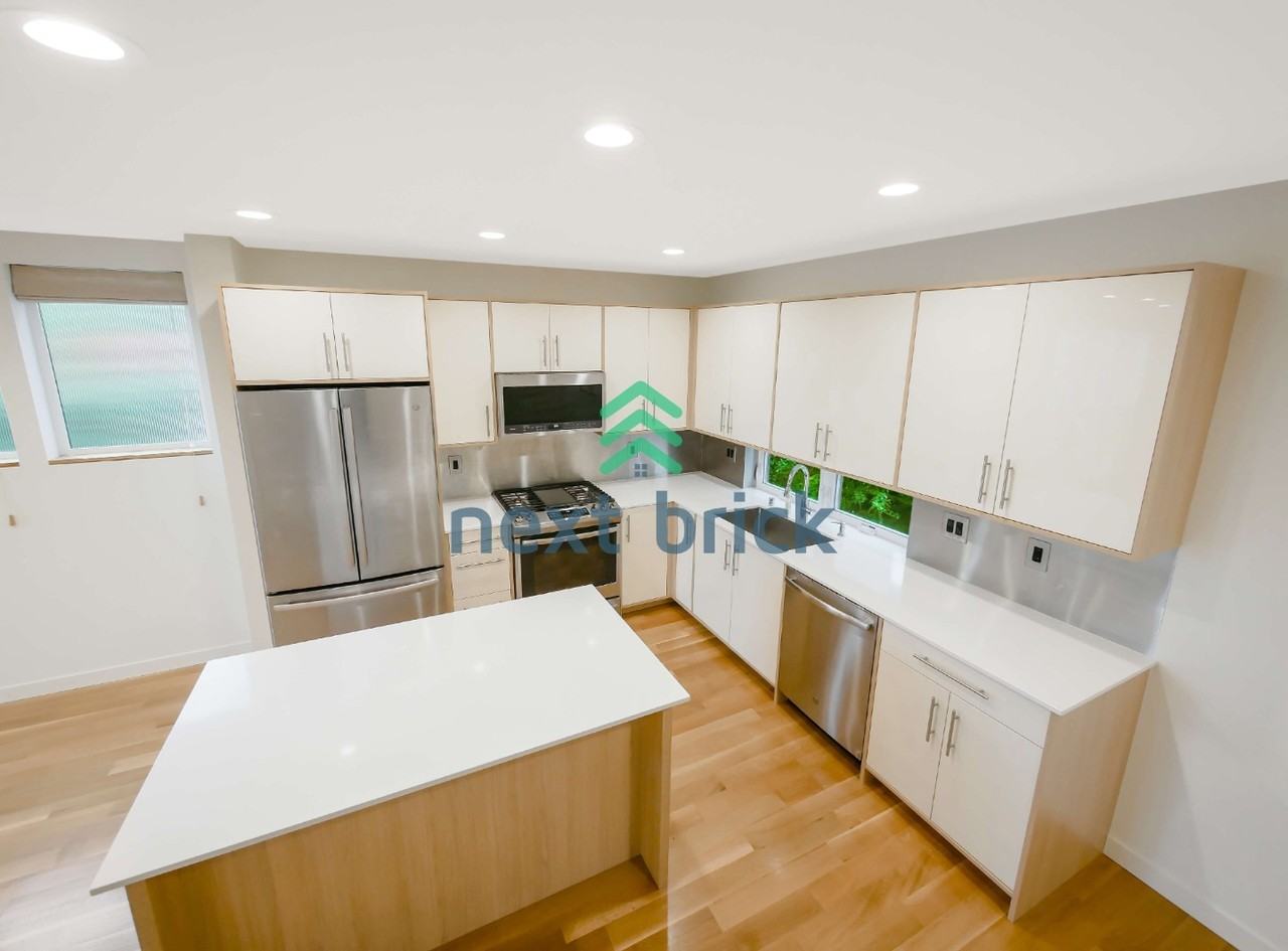 2043 13th Ave W #C - Photo 7 of 19