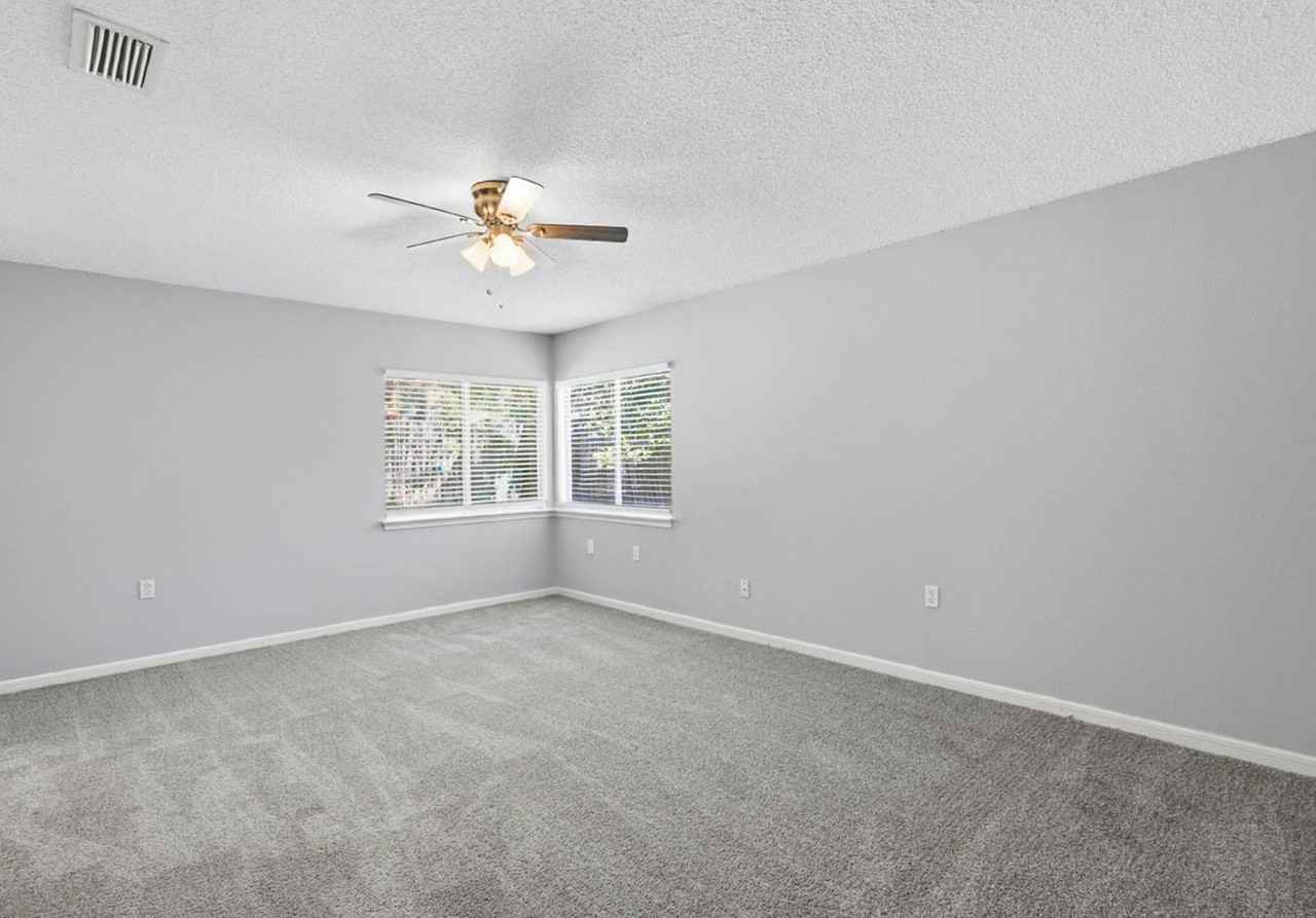 10006 Windburn Trl - Photo 4 of 22