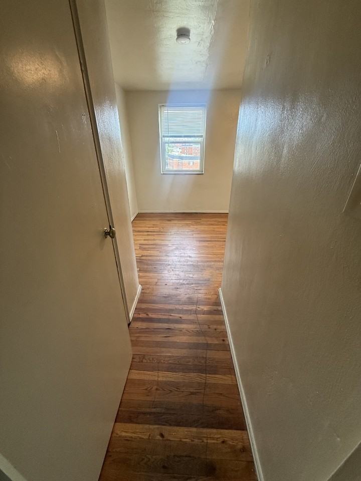 1400 Maple Dr #18 - Photo 4 of 7