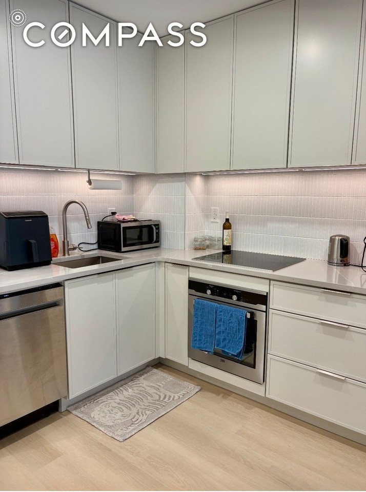 150 Lawrence St #301 - Photo 5 of 18