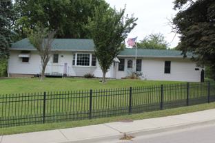 203 Center Pl - Photo 1 of 1