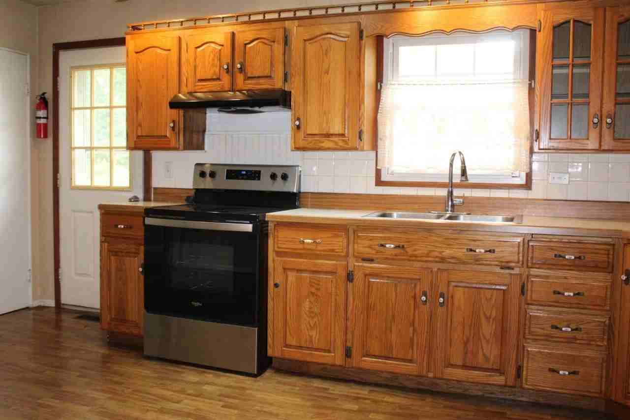 203 Center Pl - Photo 2 of 9