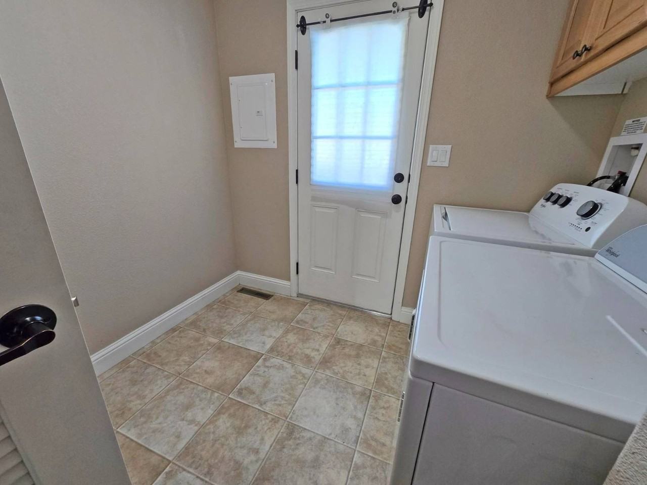 404 Brushwood Dr #145 - Photo 5 of 15