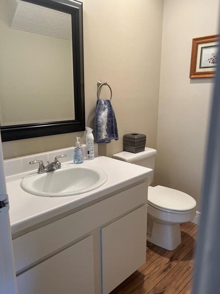 1475 Brittany Ln #C40 - Photo 4 of 18