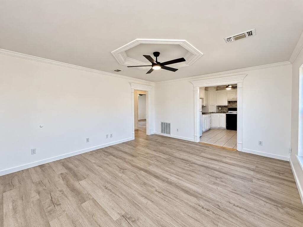 615 Nw 10th St - Photo 3 of 31