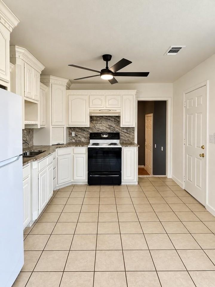 615 Nw 10th St - Photo 6 of 31
