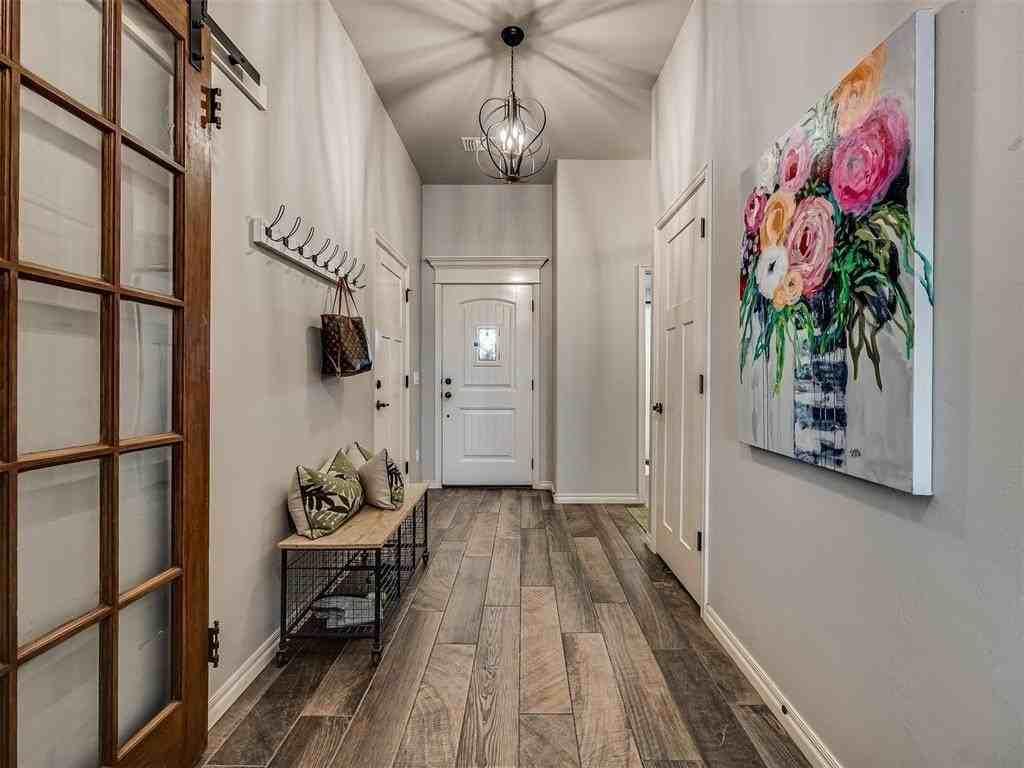 14704 Brinklee Way - Photo 3 of 34