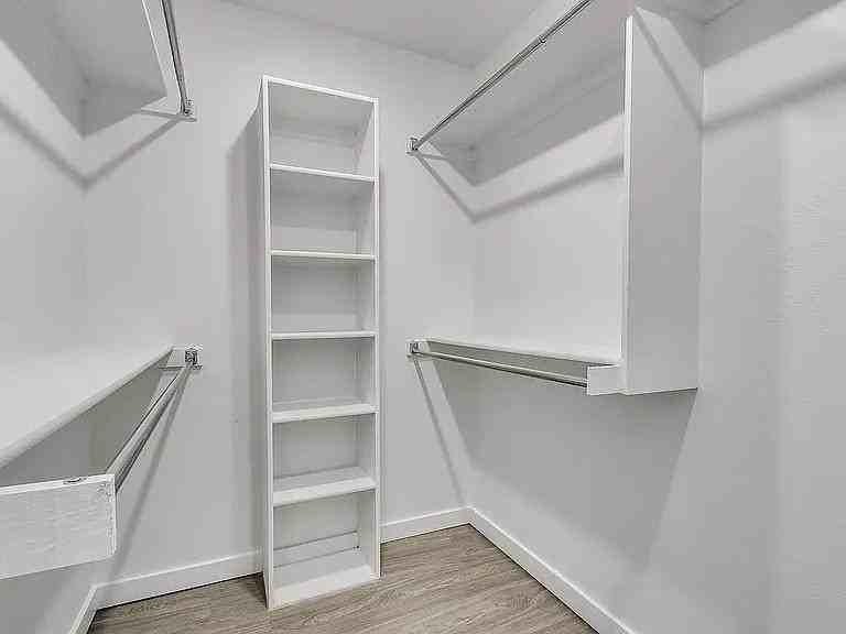 2208 Sw 102nd St - Photo 7 of 12