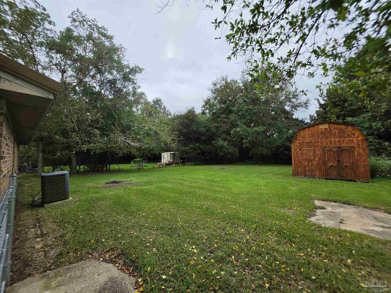 2014 Woodbury Dr - Photo 2 of 13