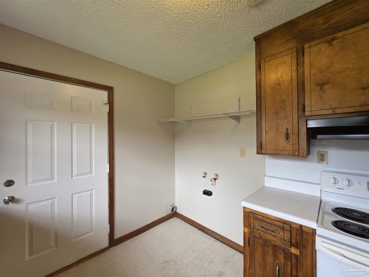2014 Woodbury Dr - Photo 6 of 13