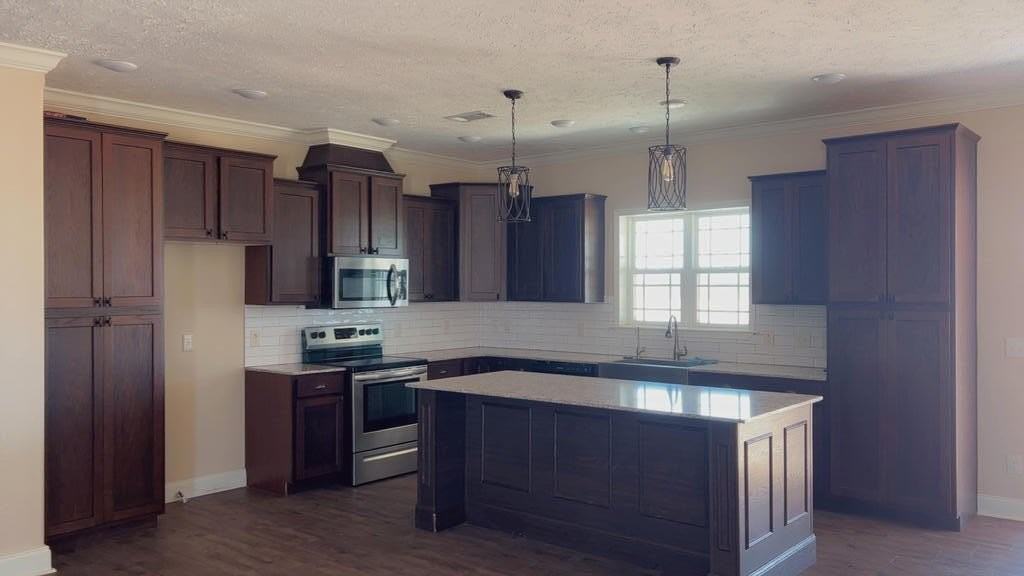 4204 S County Road 1128 - Photo 5 of 20