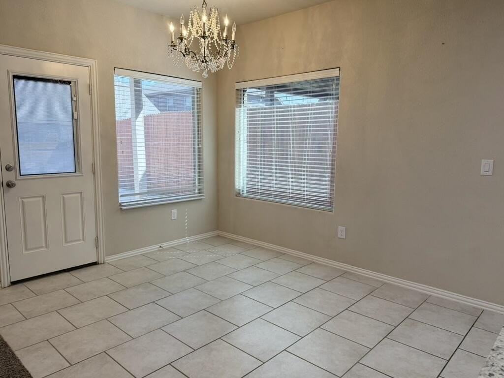 806 Victory Pkwy - Photo 6 of 24