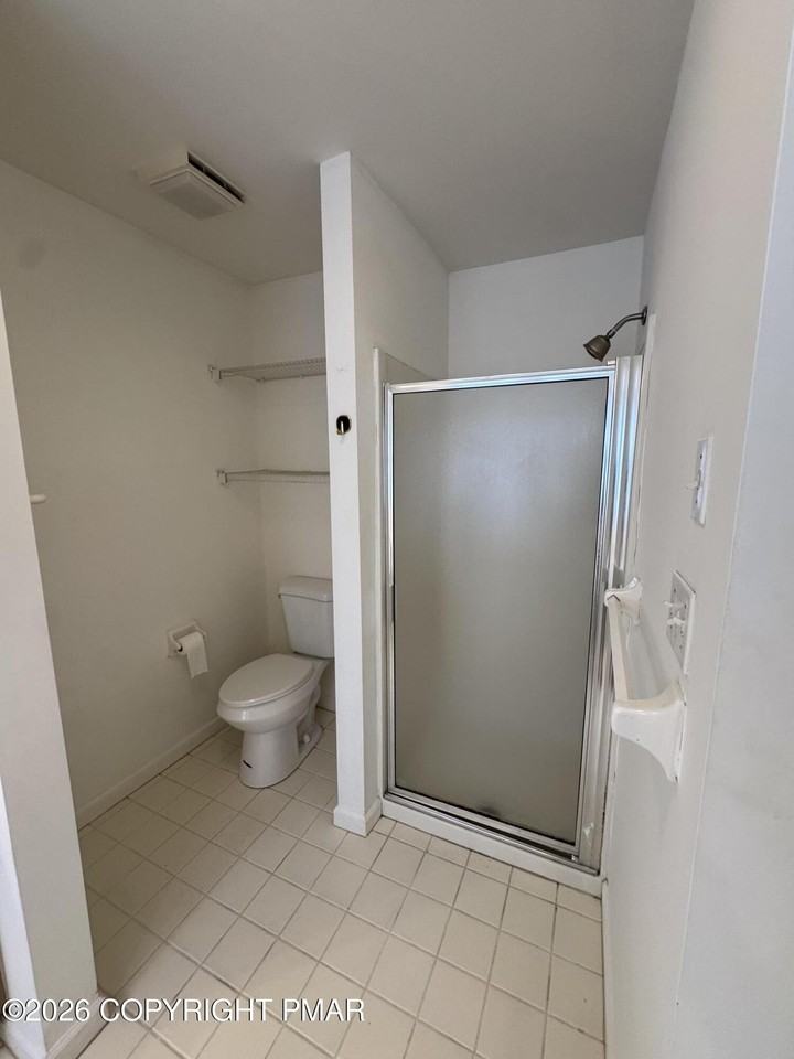 143 Huntington Dr - Photo 7 of 20
