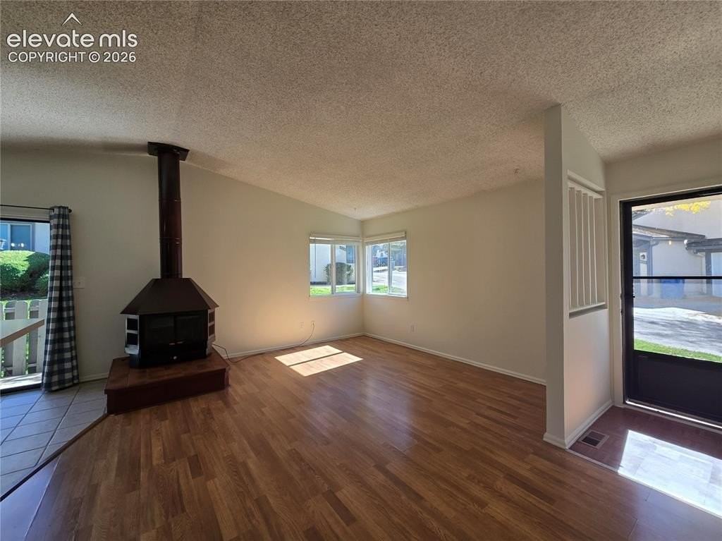 4628 Excalibur Ct - Photo 2 of 23