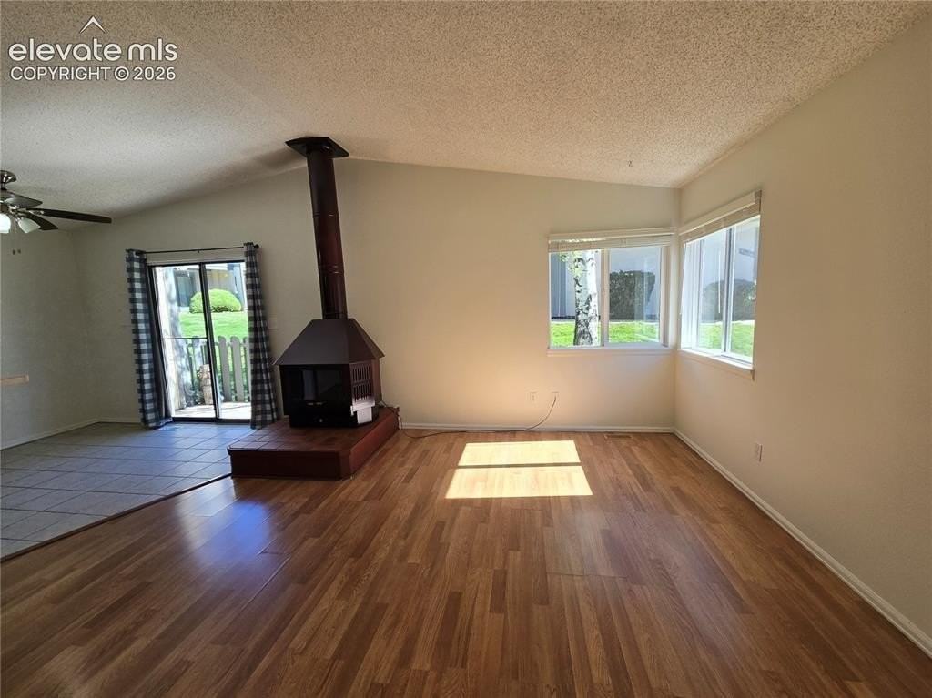4628 Excalibur Ct - Photo 3 of 23