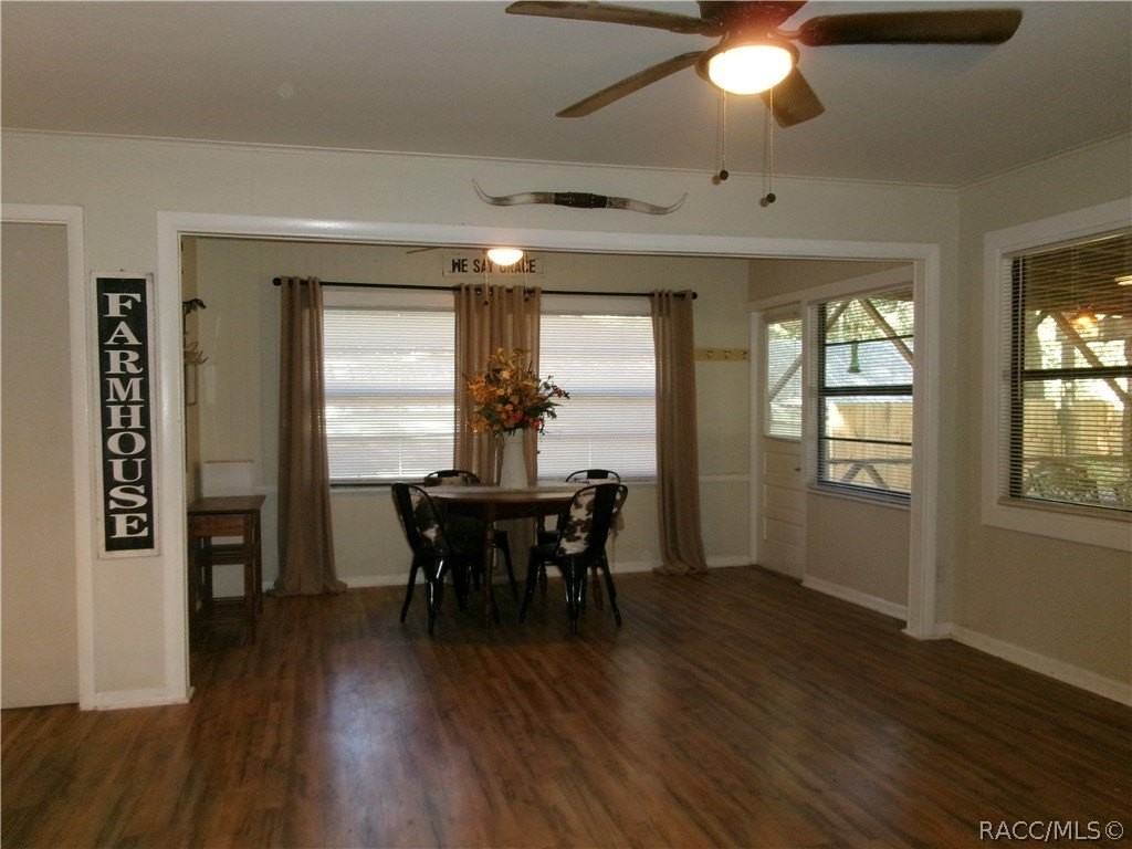 353 N Robin Hood Rd - Photo 3 of 20