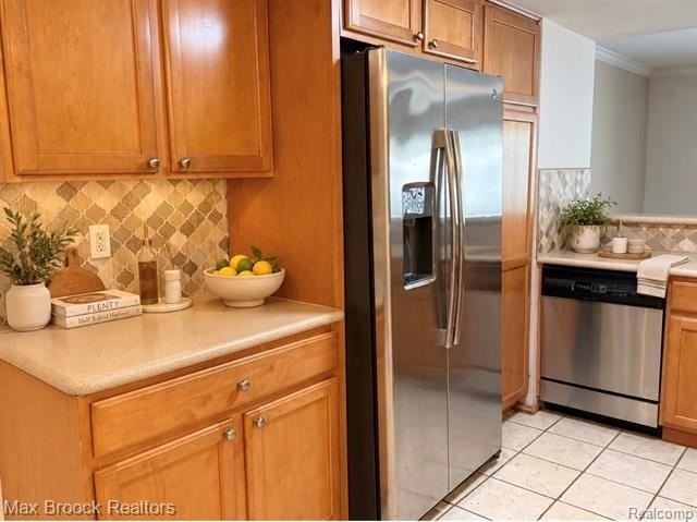 5748 Drake Hollow Dr W - Photo 3 of 15