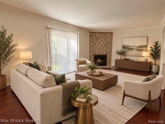 5748 Drake Hollow Dr W - Photo 4 of 15