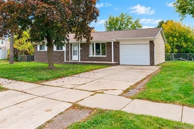 32740 Ann Arbor Trl - Photo 3 of 37
