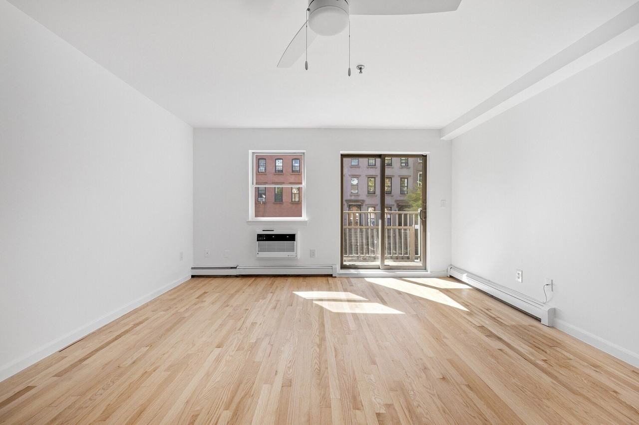 125 Bergen St