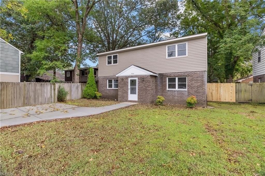9554 Lakeside Dr - Photo 3 of 25