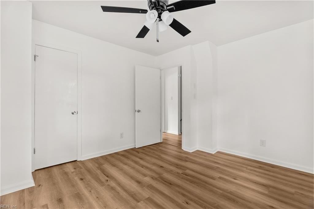 9554 Lakeside Dr - Photo 5 of 25